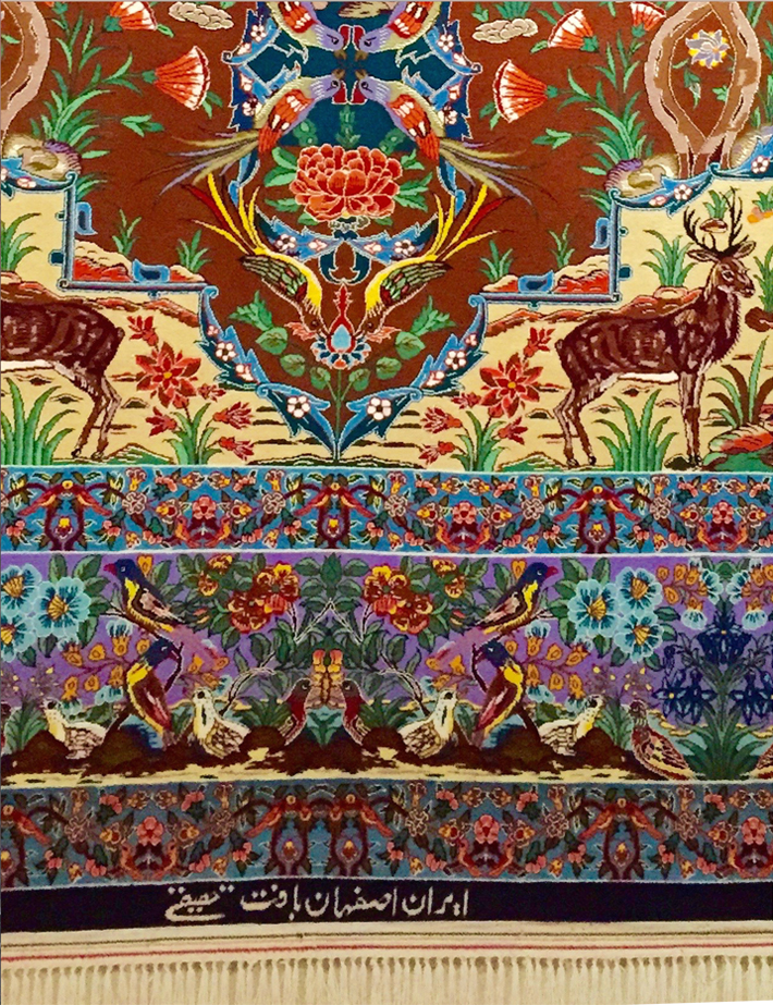 イスファハン産のペルシャ絨毯