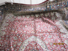 ペルシャ絨毯（クム産地）