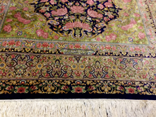 ペルシャ絨毯（クム産地のラジャビアン工房、シルク）