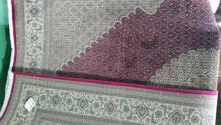 千葉県富里市　ペルシャ絨毯の買い取り